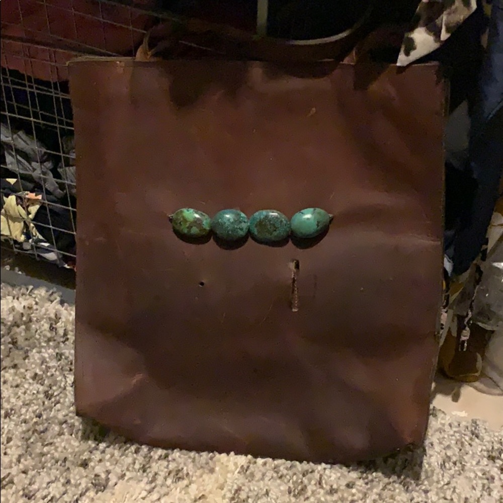 Leather buckle purse